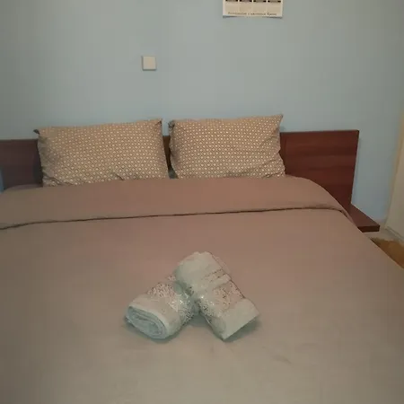شقة αποστολου
